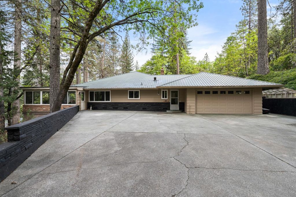 339 Alpine Dr, Colfax, CA 95713