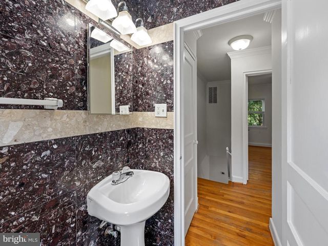 423 MT VERNON AVE, Alexandria, VA 22301