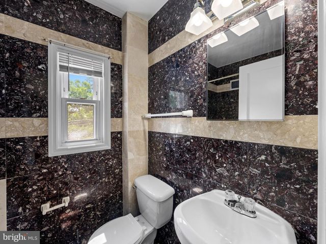 423 MT VERNON AVE, Alexandria, VA 22301