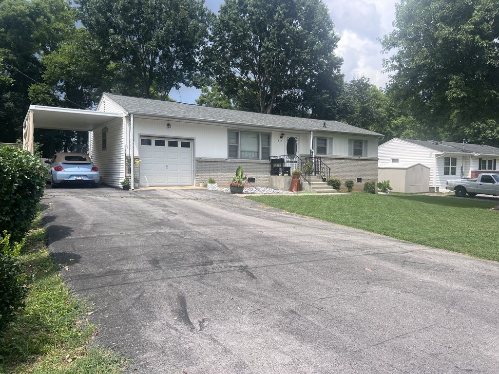 217 Chestnut Dr, Shelbyville, TN 37160