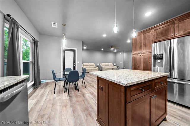 211 Honeysuckle Street, Alma, AR 72921