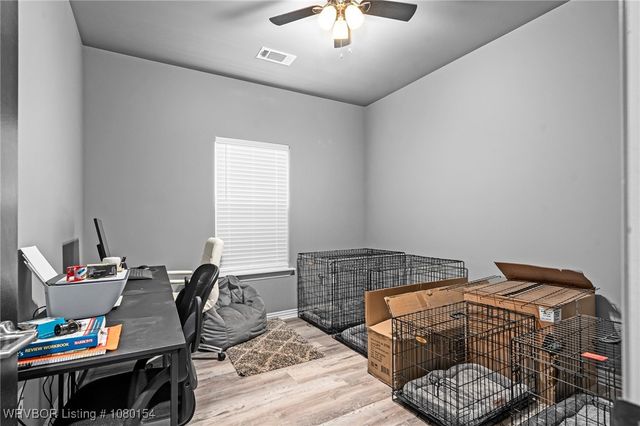 211 Honeysuckle Street, Alma, AR 72921