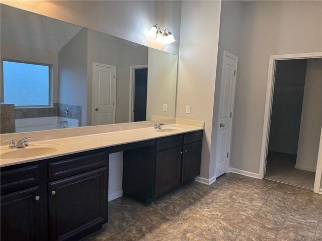 717 Melanie Jean Drive, Mcdonough, GA 30252