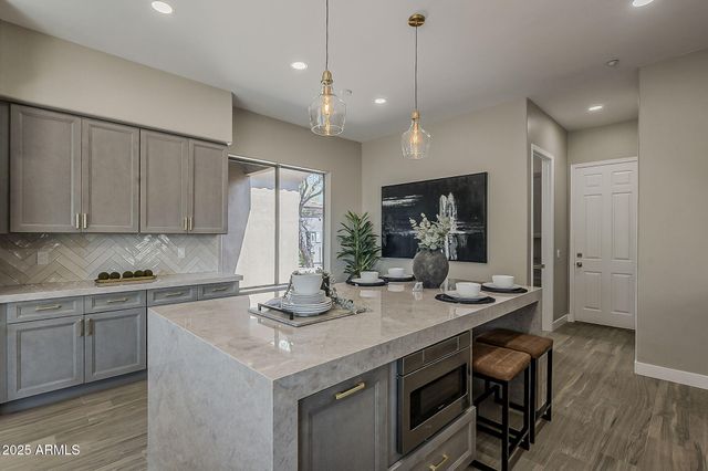 33556 N 74th Street, Scottsdale, AZ 85266