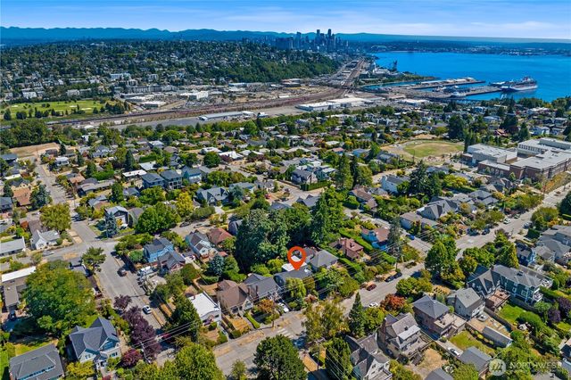2568 28th Avenue W, Seattle, WA 98199
