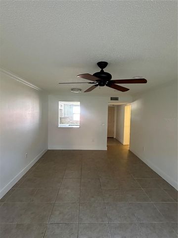 4805 ALT 19 217, Palm Harbor, FL 34683