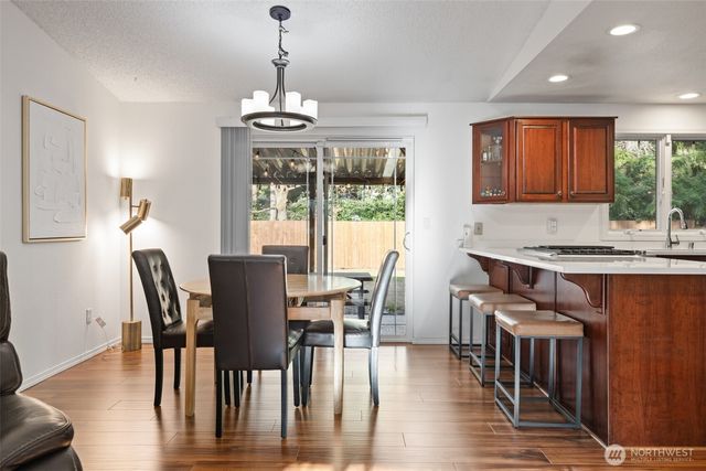 6009 190th Avenue E, Lake Tapps, WA 98391