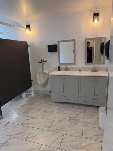 5783 Foothill Blvd, Oakland, CA 94605