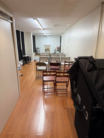 5783 Foothill Blvd, Oakland, CA 94605