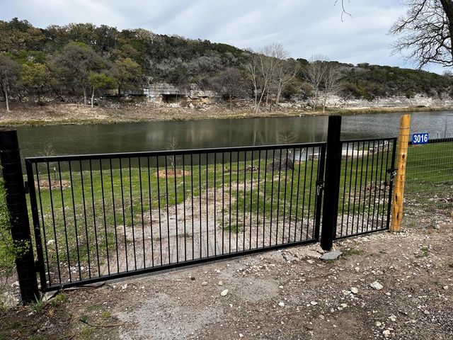 127 Keagan Dr S, Hunt, TX 78024