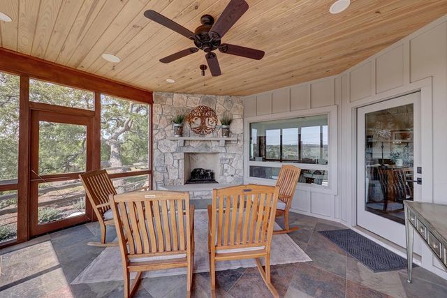 127 Keagan Dr S, Hunt, TX 78024