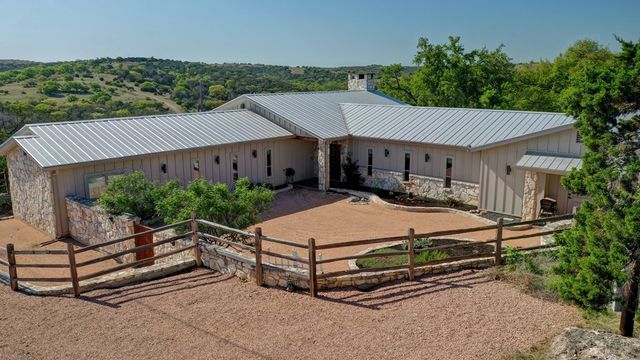 127 Keagan Dr S, Hunt, TX 78024