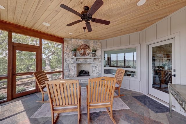 127 Keagan Dr S, Hunt, TX 78024