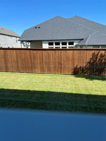 197 Western Way, Waxahachie, TX 75165