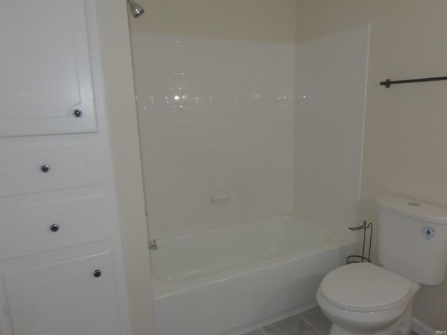 2328 Frisse Avenue, Evansville, IN 47714