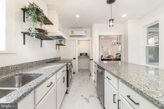 101 FAIRVIEW AVENUE W, Waynesboro, PA 17268