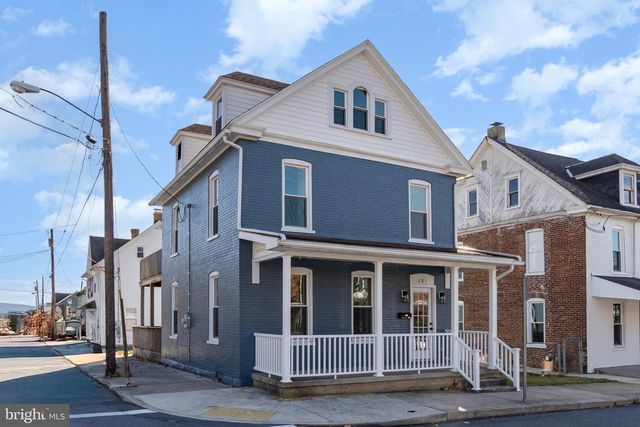 101 FAIRVIEW AVENUE W, Waynesboro, PA 17268