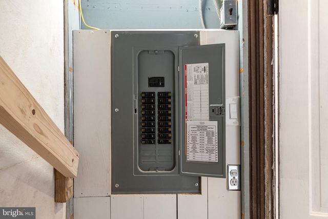 101 FAIRVIEW AVENUE W, Waynesboro, PA 17268