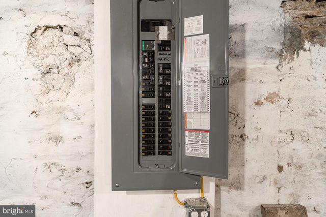 101 FAIRVIEW AVENUE W, Waynesboro, PA 17268