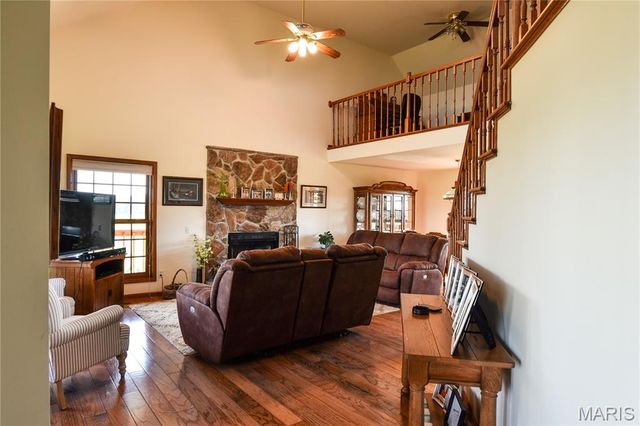 4996 Highway U, Palmyra, MO 63461