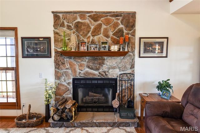 4996 Highway U, Palmyra, MO 63461