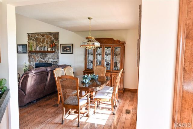 4996 Highway U, Palmyra, MO 63461