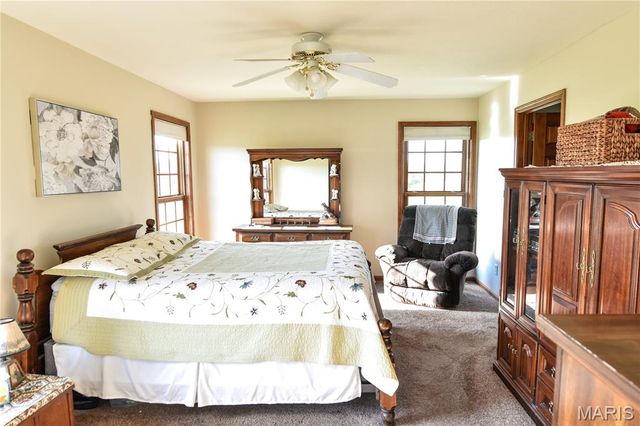 4996 Highway U, Palmyra, MO 63461