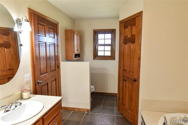 4996 Highway U, Palmyra, MO 63461