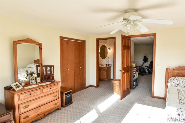 4996 Highway U, Palmyra, MO 63461