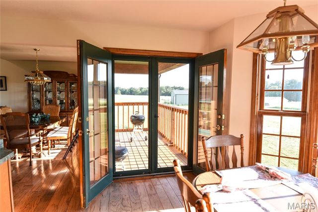 4996 Highway U, Palmyra, MO 63461