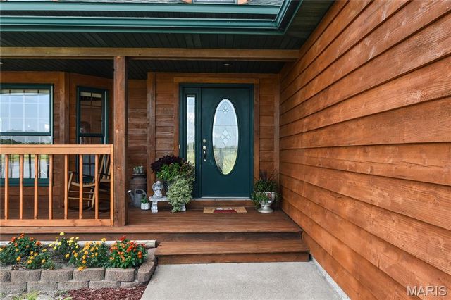 4996 Highway U, Palmyra, MO 63461