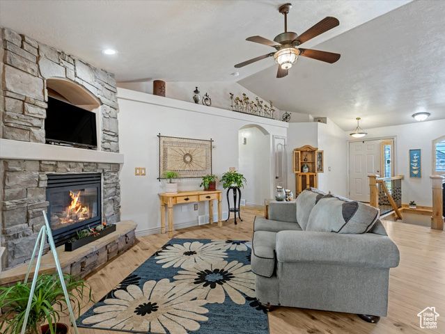 14478 S SUN BLOOM LN, Herriman, UT 84096