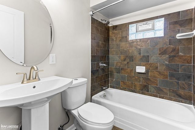 27518 Lasslett Street, Roseville, MI 48066