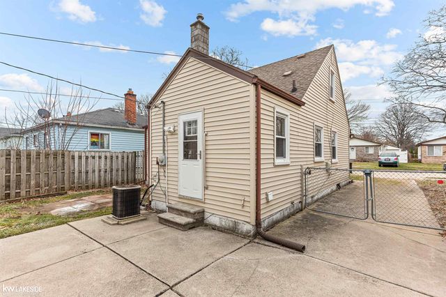 27518 Lasslett Street, Roseville, MI 48066