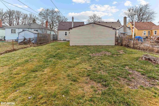 27518 Lasslett Street, Roseville, MI 48066