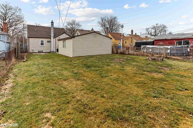 27518 Lasslett Street, Roseville, MI 48066