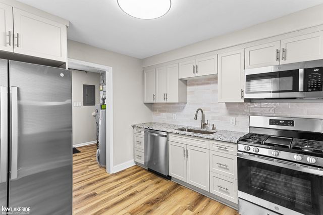 27518 Lasslett Street, Roseville, MI 48066