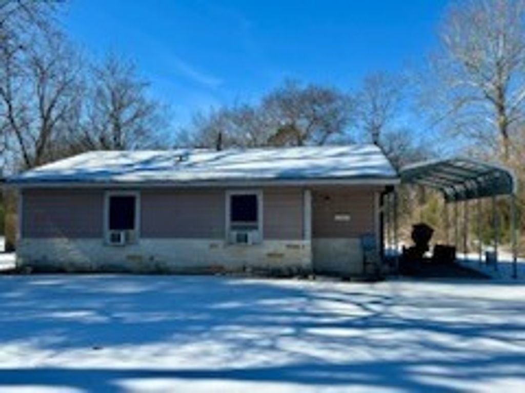 635 NW 11th Street NW, Paris, TX 75460