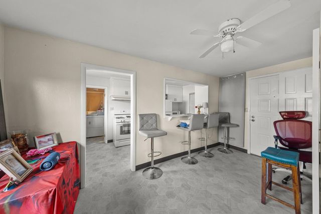 585 Monterey Road, Morgan Hill, CA 95037