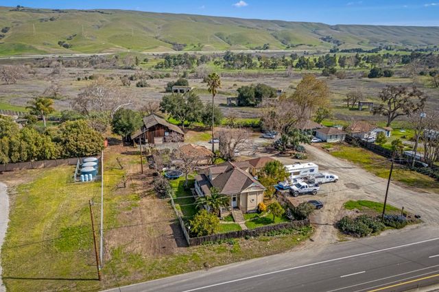 585 Monterey Road, Morgan Hill, CA 95037