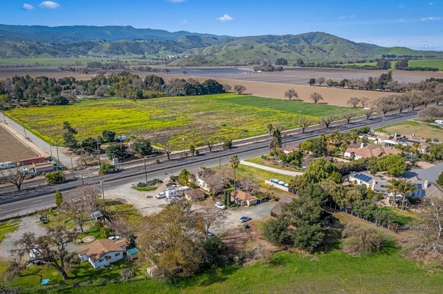 585 Monterey Road, Morgan Hill, CA 95037