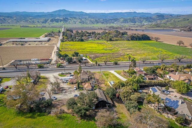 585 Monterey Road, Morgan Hill, CA 95037