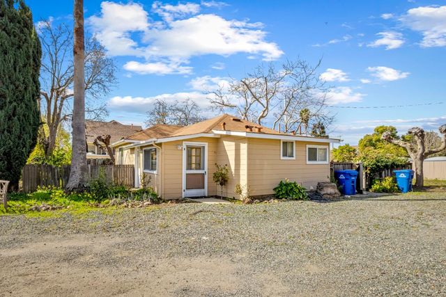 585 Monterey Road, Morgan Hill, CA 95037