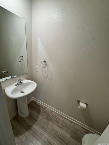 3930 LEIGHTON HBR, Von Ormy, TX 78073