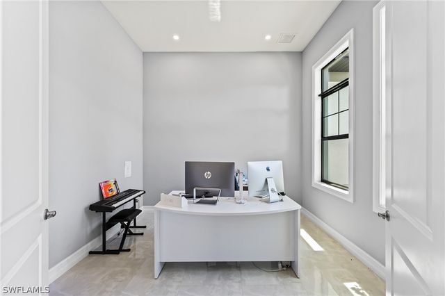 4063 8th AVE NE, Naples, FL 34120