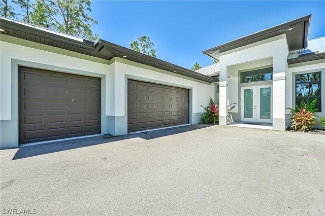 4063 8th AVE NE, Naples, FL 34120