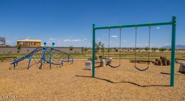 17621 W SOLANO Drive, Litchfield Park, AZ 85340