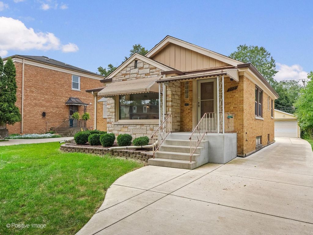 1532 Cleveland Avenue, La Grange Park, IL 60526 — photo 2