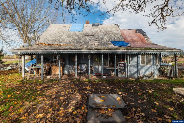 1715 Cascade Dr, Lebanon, OR 97355