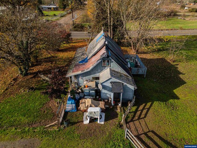 1715 Cascade Dr, Lebanon, OR 97355